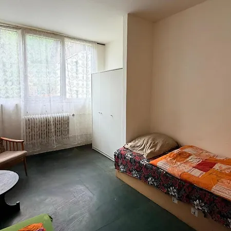 U Hraze بيت شباب